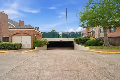 864 Augusta Drive, Houston, TX 77057 - Photo 25