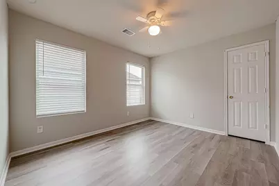 12538 Greensbrook Forest Drive, Houston, TX 77044 - Photo 37