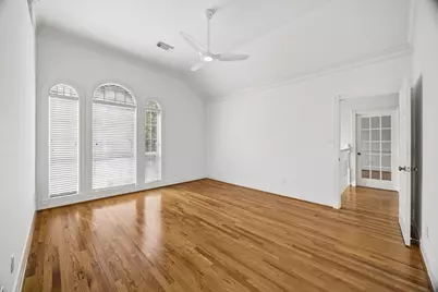 725 E 13th 1/2 Street, Houston, TX 77008 - Photo 7