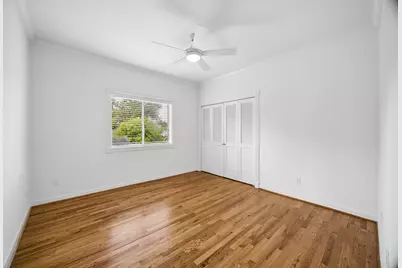 725 E 13th 1/2 Street, Houston, TX 77008 - Photo 21