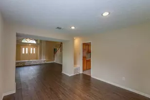 11310 Chiselhurst Way Ct, Houston, TX 77065 - Photo 9