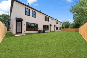 9109 Henrietta St, Houston, TX 77088 - Photo 27