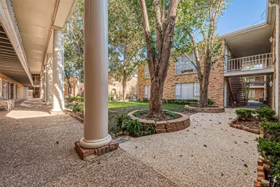 2201 Fountain View Drive #30, Houston, TX 77057 - Photo 25