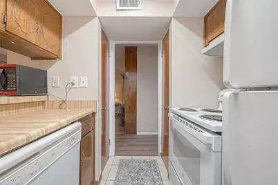 2201 Fountain View Drive #30, Houston, TX 77057 - Photo 15