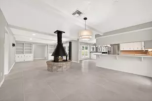 3043 Bonney Briar Dr, Missouri City, TX 77459 - Photo 11