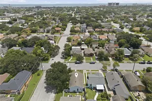 4702 Ave N 1/2, Galveston, TX 77551 - Photo 15
