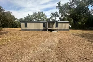 498 Fern Ln, Wharton, TX 77488 - Photo 3