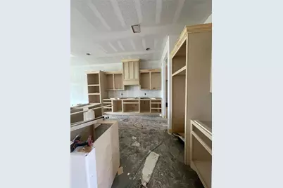 10749 S Lake Mist Lane, Willis, TX 77318 - Photo 5