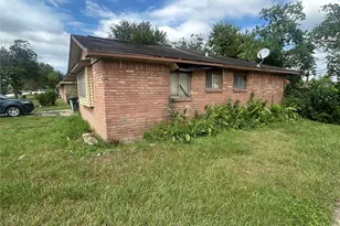 5502 Maywood Dr, Houston, TX 77053 - Photo 5