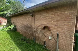 5502 Maywood Dr, Houston, TX 77053 - Photo 9
