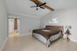 880 Tully Rd, Houston, TX 77079 - Photo 15