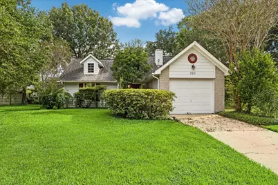 910 Country Place Blvd, Pearland, TX 77584 - Photo 1