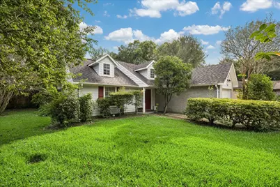 910 Country Place Blvd, Pearland, TX 77584 - Photo 3
