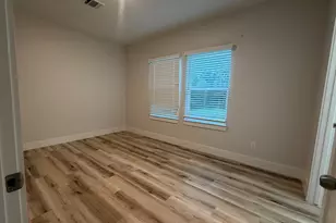 9905 Excaliburs Ct, Pearland, TX 77584 - Photo 3