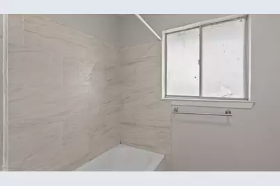 8001 South Loop E #116, Houston, TX 77012 - Photo 13