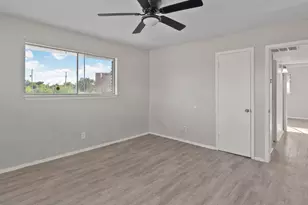8001 S Loop E, Houston, TX 77012 - Photo 11