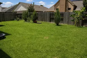 13827 McKinney Creek Ln, Houston, TX 77044 - Photo 15