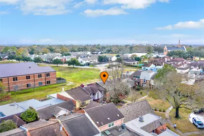 1870 Saxony Lane, Nassau Bay, TX 77058 - Photo 21