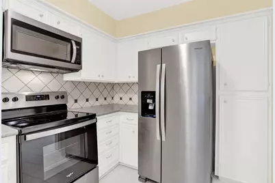 1870 Saxony Lane, Nassau Bay, TX 77058 - Photo 5