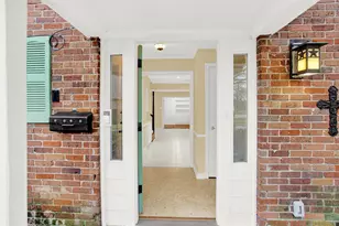 1870 Saxony Ln, Nassau Bay, TX 77058 - Photo 1