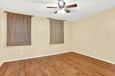 1870 Saxony Lane, Nassau Bay, TX 77058 - Photo 9