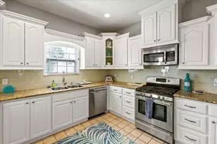 1414 Avenue M, Galveston, TX 77550 - Photo 23