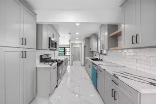 6011 Green Falls Dr, Houston, TX 77088 - Photo 11