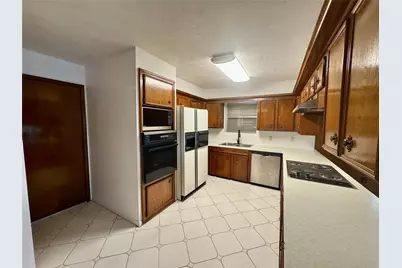 10130 Sageplum Drive, Houston, TX 77089 - Photo 5