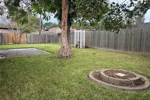 10130 Sageplum Dr, Houston, TX 77089 - Photo 33