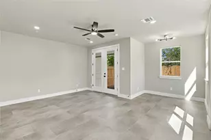 4313 Clover St, Houston, TX 77051 - Photo 17