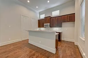 3223 Maxroy St, Houston, TX 77008 - Photo 17