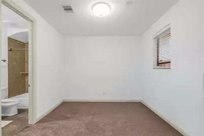 3223 Maxroy Street, Houston, TX 77008 - Photo 7