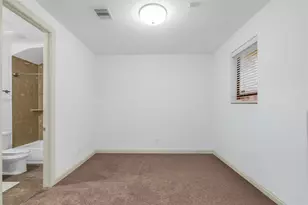 3223 Maxroy St, Houston, TX 77008 - Photo 7