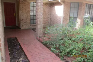 25 Dover Dr, Conroe, TX 77304 - Photo 1