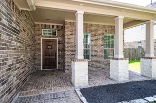 2813 Lost Maples Dr, Pearland, TX 77584 - Photo 5