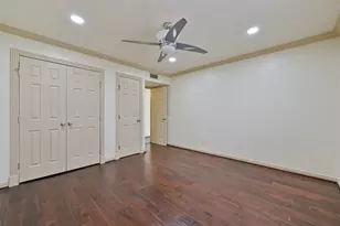 402 Postoffice, Galveston, TX 77550 - Photo 9