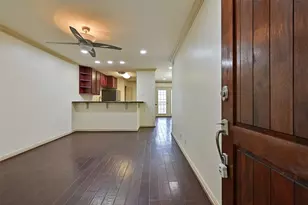 402 Postoffice, Galveston, TX 77550 - Photo 3