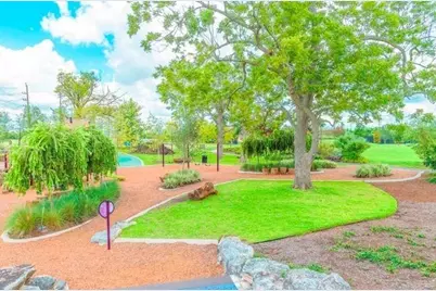 4611 Sunset Circle, Sugar Land, TX 77479 - Photo 7