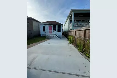 3009 Avenue Q, Galveston, TX 77550 - Photo 17