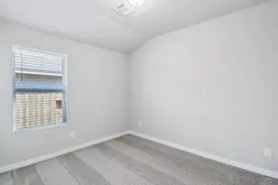 219 Charles Rdg Dr, Conroe, TX 77316 - Photo 13