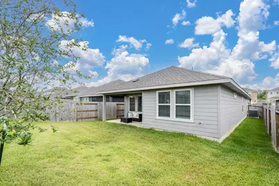 219 Charles Ridge Drive, Conroe, TX 77316 - Photo 19