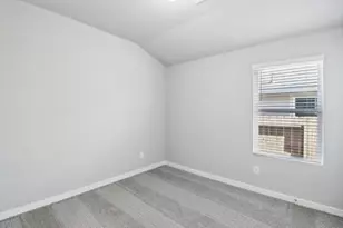 219 Charles Rdg Dr, Conroe, TX 77316 - Photo 15