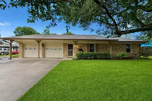 913 Cannan Dr, Angleton, TX 77515 - Photo 39