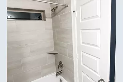 3904 Centre Plains Way, Houston, TX 77043 - Photo 7
