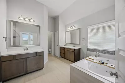 3904 Centre Plains Way, Houston, TX 77043 - Photo 29