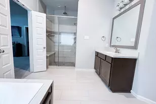 3904 Centre Plains Way, Houston, TX 77043 - Photo 39