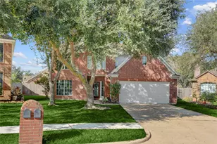 3302 S Bending Oaks Ln, Pearland, TX 77584 - Photo 1