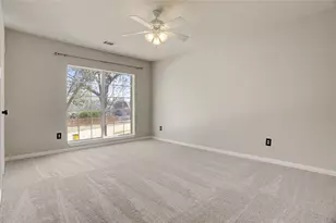 3302 S Bending Oaks Ln, Pearland, TX 77584 - Photo 9