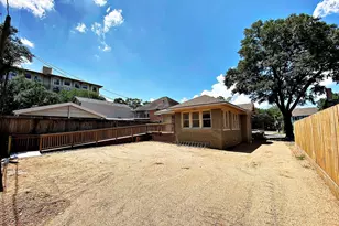 1625 W Alabama St, Houston, TX 77006 - Photo 13