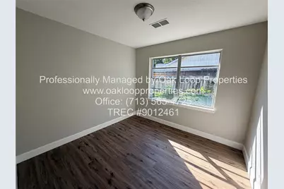 8306 Minnesota Street, Houston, TX 77034 - Photo 9